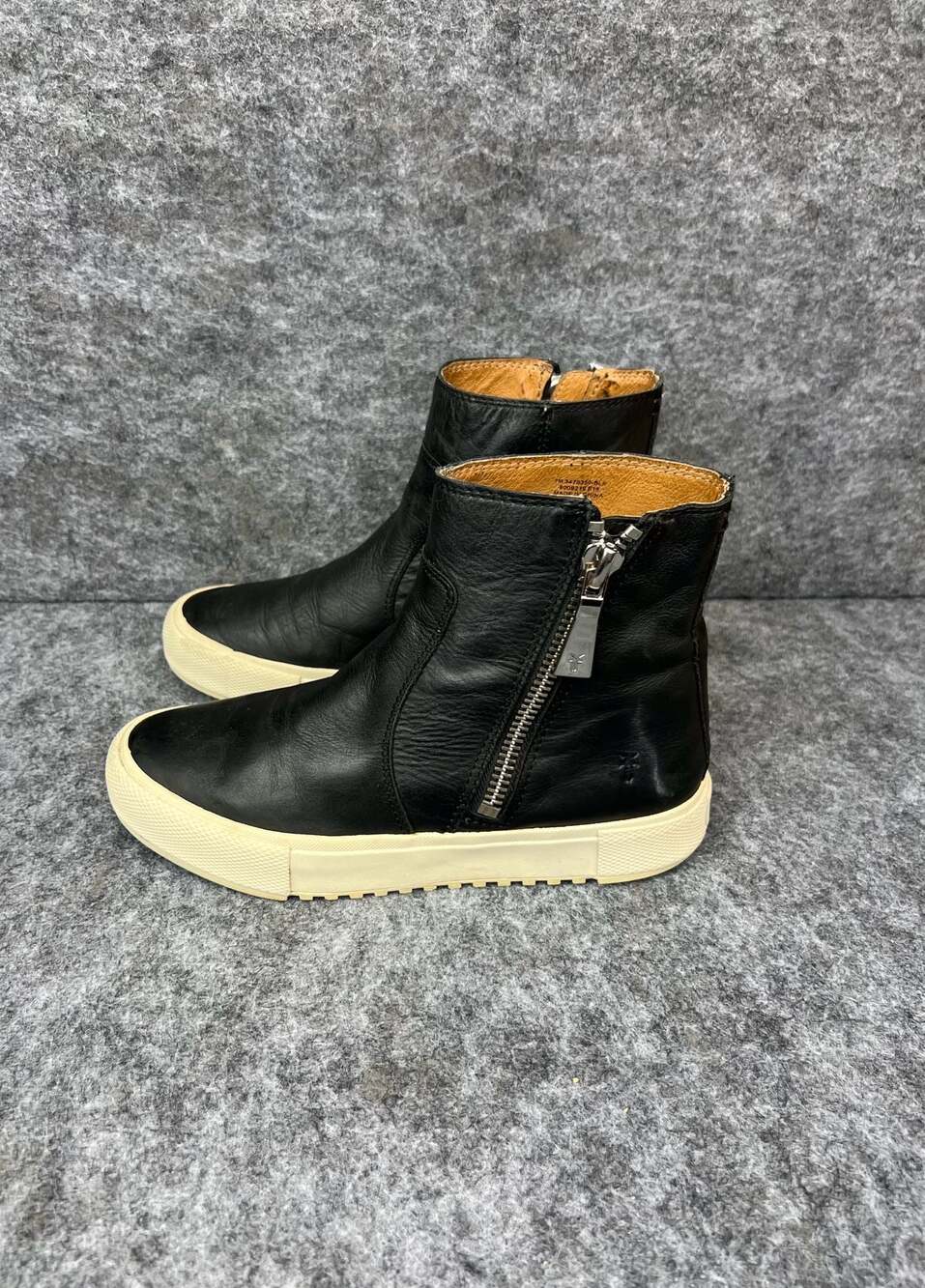 Frye Gia Lug Zip Black Leather Ankle Bootie Sneakers Size 7M - Picture 8 of 9